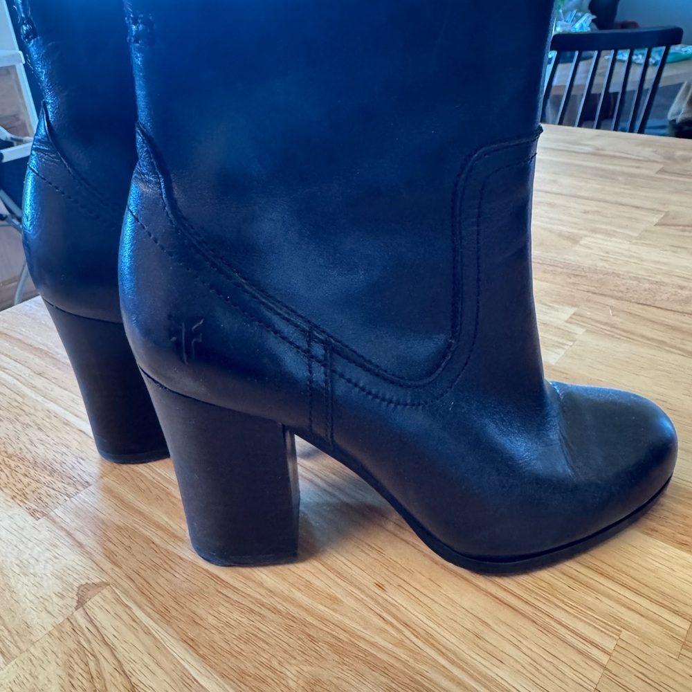 Frye Parker Women's Black Leather Boots